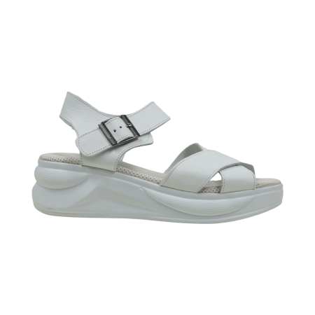 Дамски ежедневни сандали в бяло 2024