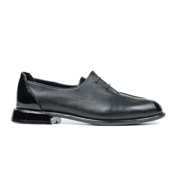 Дамски елегантни равни обувки черни 10-313-01-301