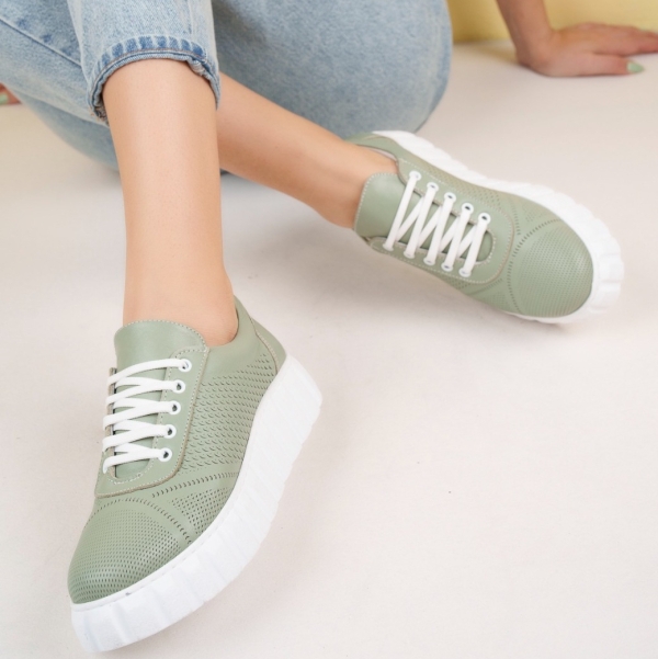 Дамски спортни обувки зелени 642