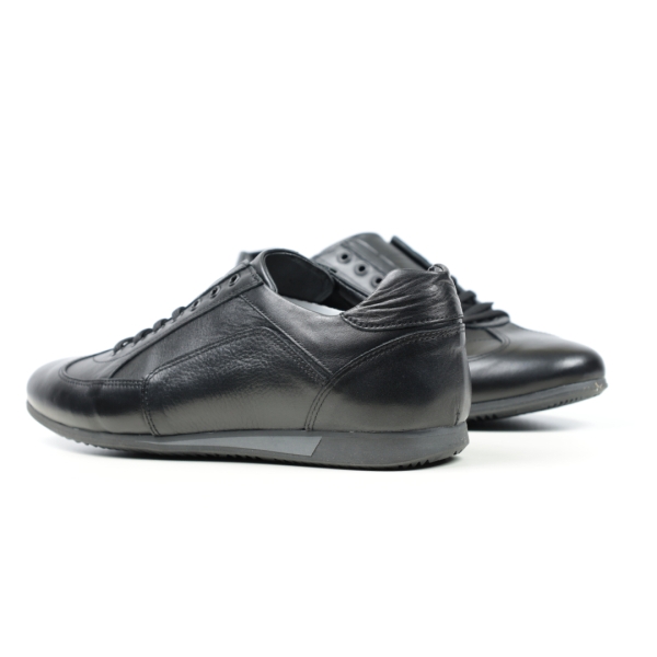 Мъжки спортни обувки черни 8288-0-5