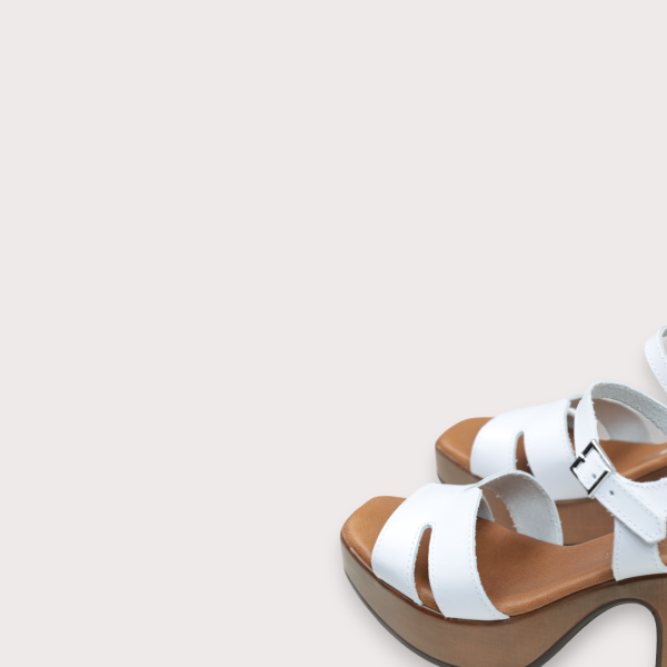 Дамски ежедневни сандали в бяло 5247