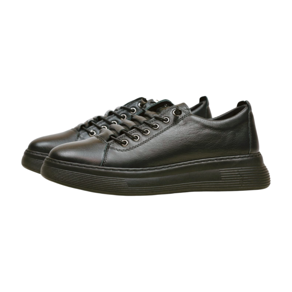 Дамски спортни обувки черни 7050 Meshure