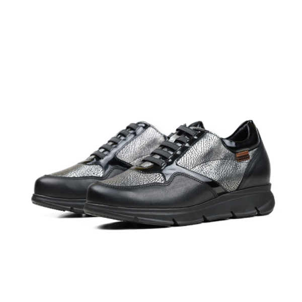 Дамски ежедневни обувки в черно и сребро 54061 Baerchi