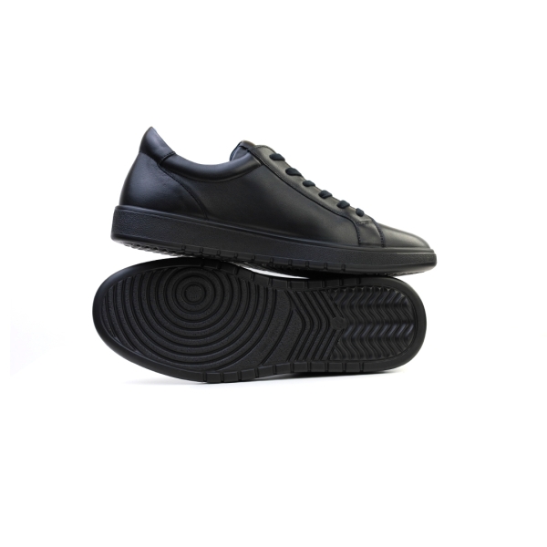 Мъжки спортни обувки черни 6018 Atrai