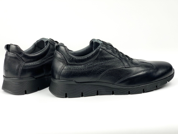 Мъжки спортни обувки черни  4122
