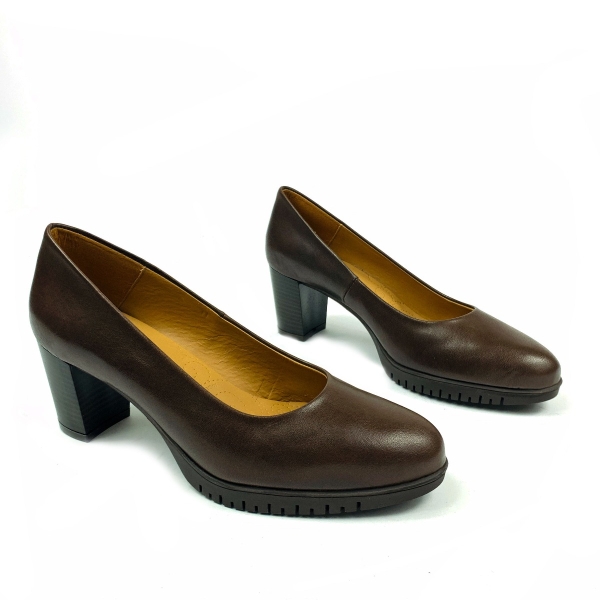 Дамски ежедневни обувки на ток кафяви 106/653 GS