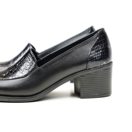 Дамски ежедневни обувки черни 10-16-01-346