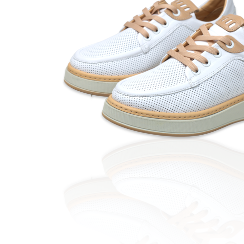 Дамски ежедневни обувки в бяло и бежово 796-1-03-95