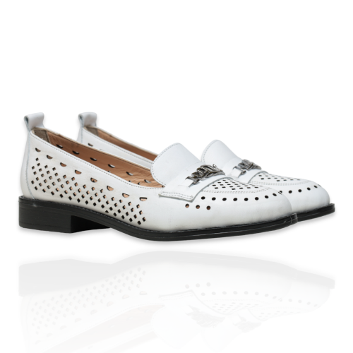 Дамски ежедневни обувки в бяло 10-33-07