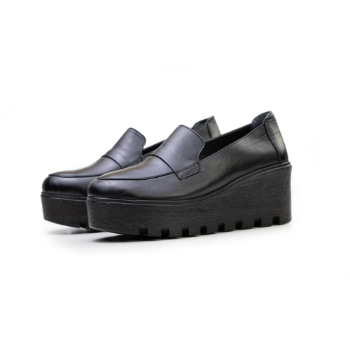 Дамски ежедневни обувки на платформа черни 2401-01