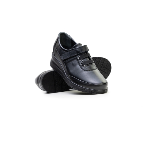 Дамски ежедневни обувки на платформа черни 415-2