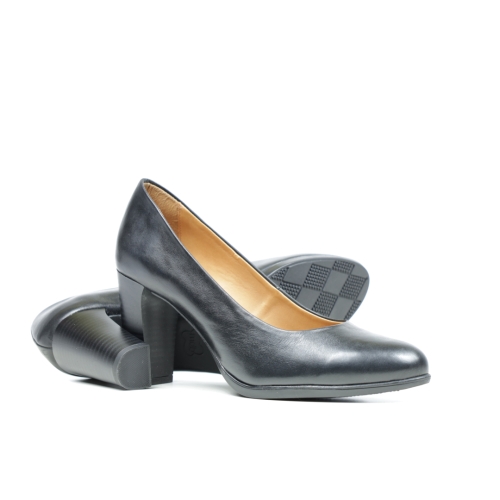 Дамски елегантни обувки на ток черни 77/653